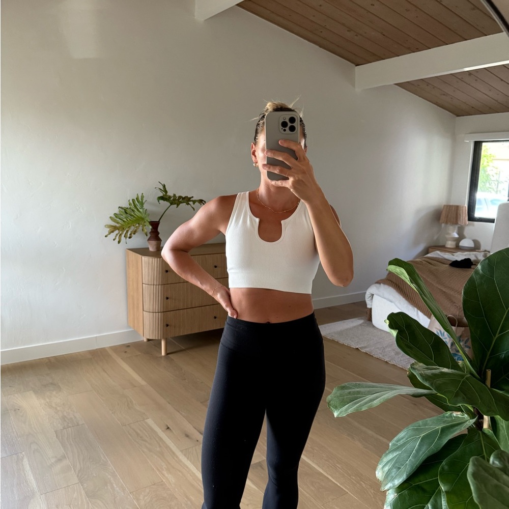 Workout Crop Top set of 3 - Picture 3 of 8
